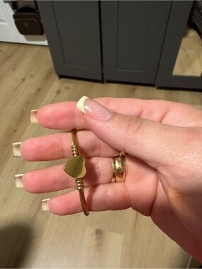 Gold Heart Cable Bangle Bracelet